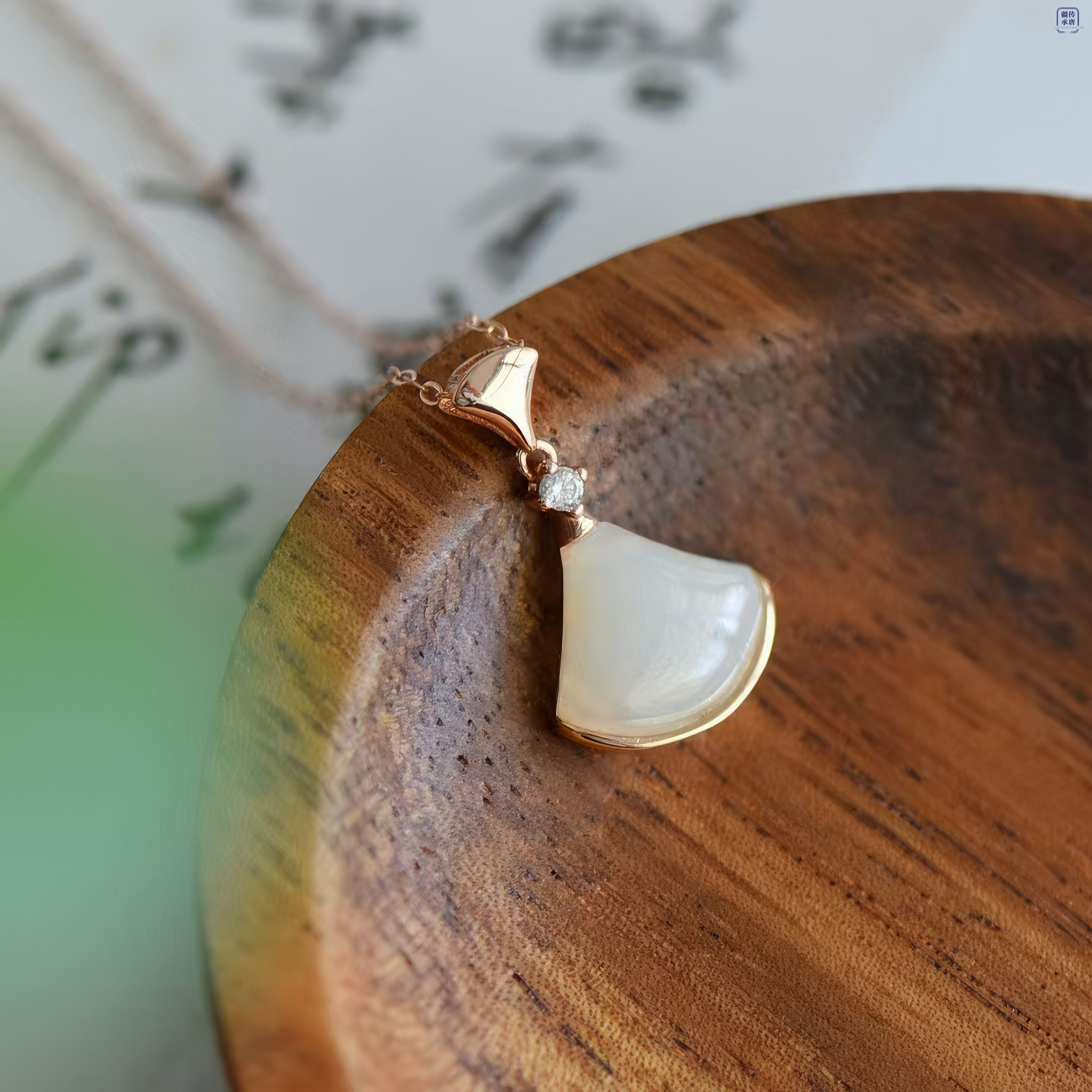 Dance of the Skirt· White Hetian Jade Rose Gold Pendant 裙舞飞扬·和田玉玫瑰金吊坠