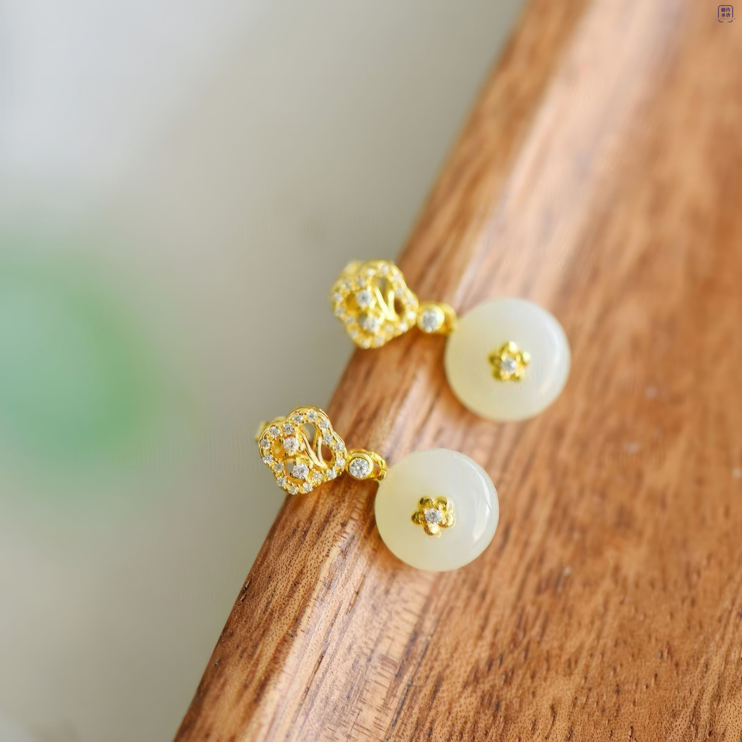 Floral Whisper Peace Charm Earrings 花语平安扣耳钉