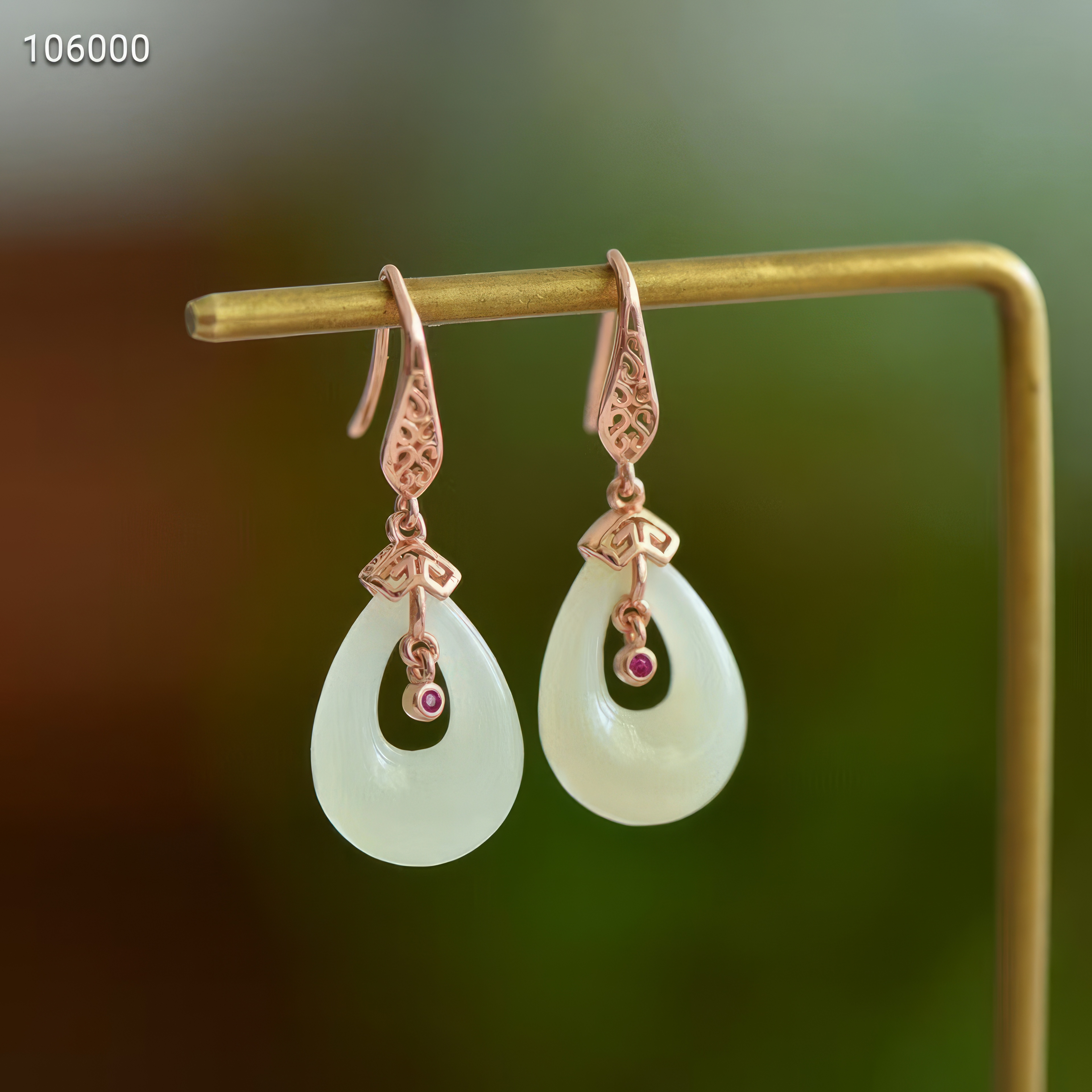 The "Waterdrop Rhythm" Heitai Jade Earrings --“水滴流韵”和田玉耳坠