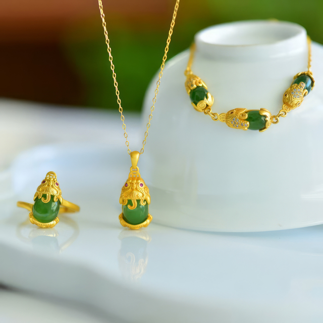 Hetian Jade Auspicious Beast Trilogy Necklace Set--和田玉瑞兽三宝套链