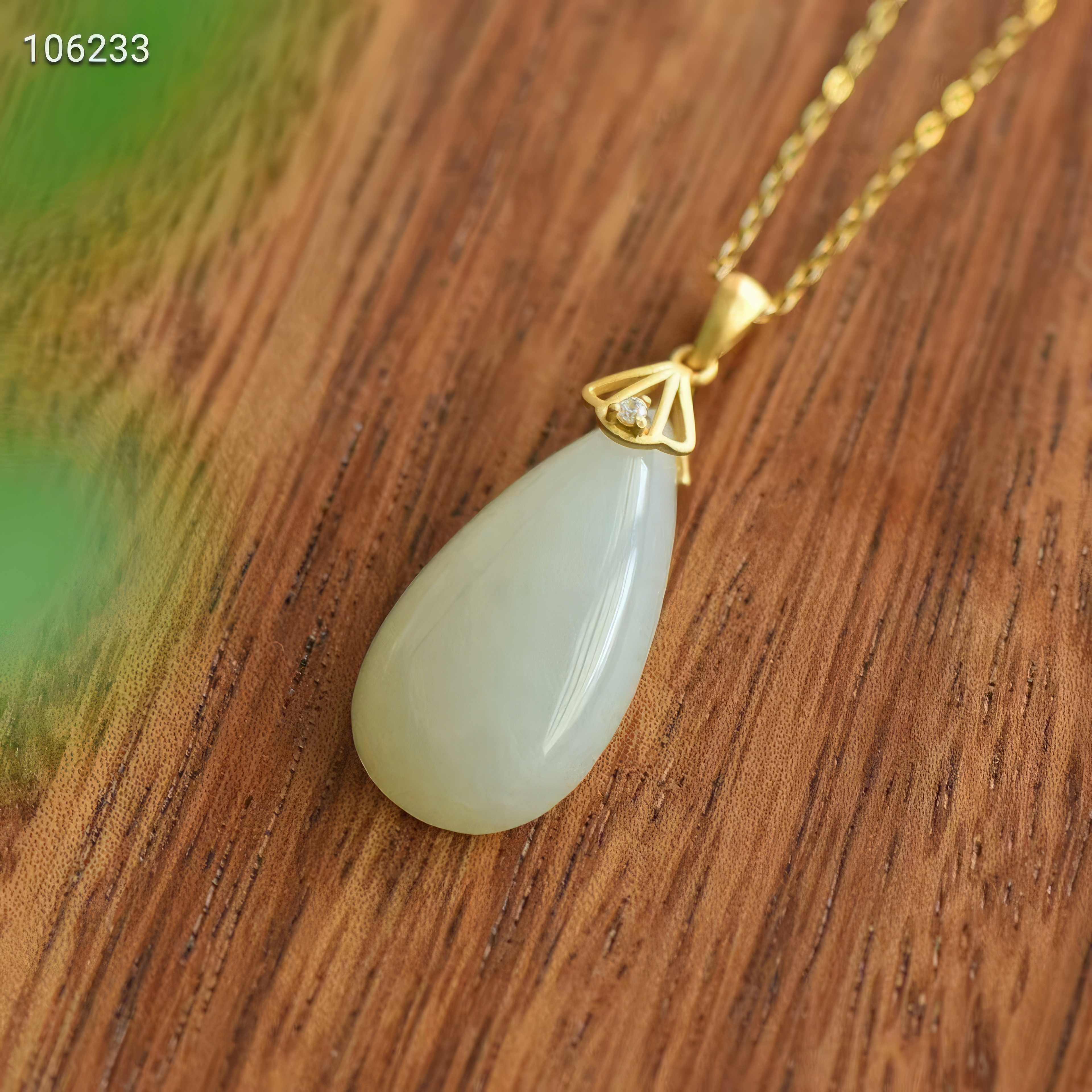 Waterdrop White Jade Necklace - Flowing Golden Years--水滴白玉项链 - 流金岁月