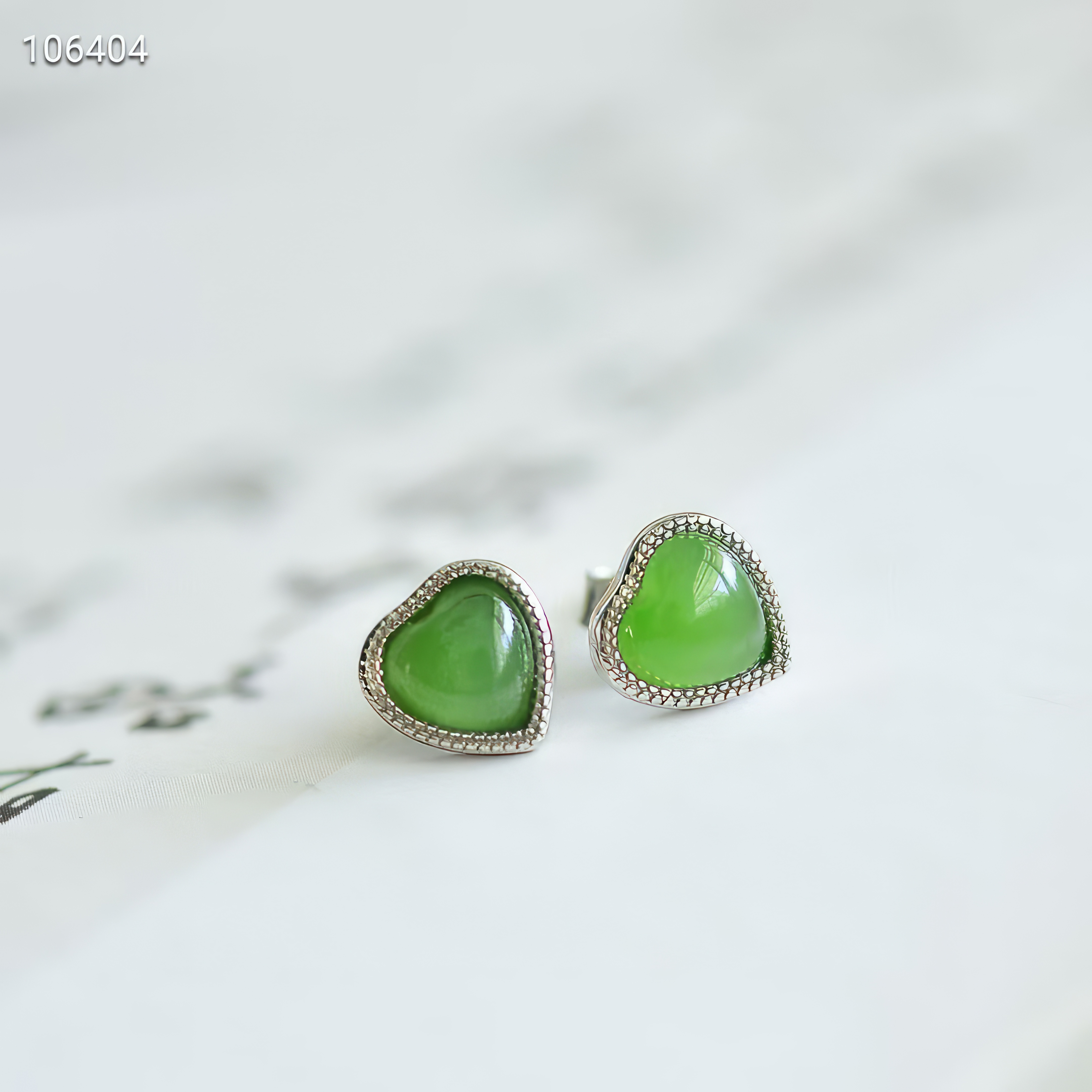 Emerald Whisper - Hetian Jade Three-Piece Set--翠绿心语 - 和田玉三件套