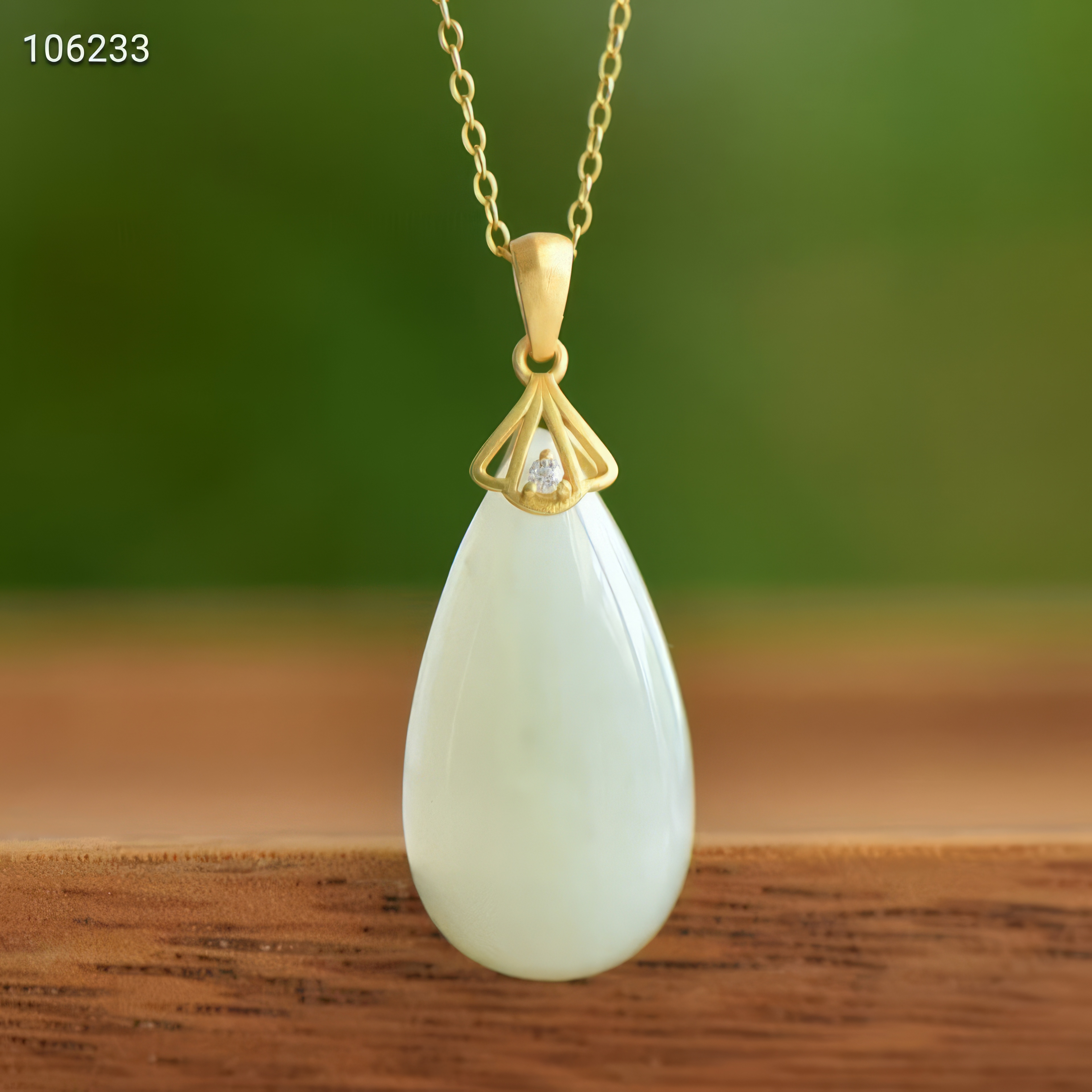 Waterdrop White Jade Necklace - Flowing Golden Years--水滴白玉项链 - 流金岁月